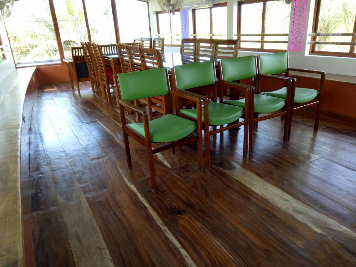 马拉利库兰 Marari Houseboat酒店 外观 照片