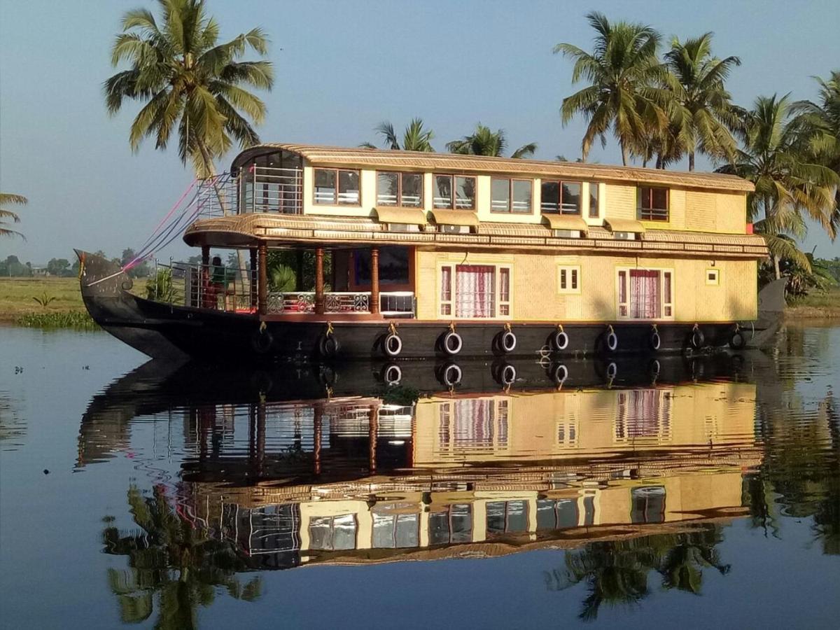 马拉利库兰 Marari Houseboat酒店 外观 照片