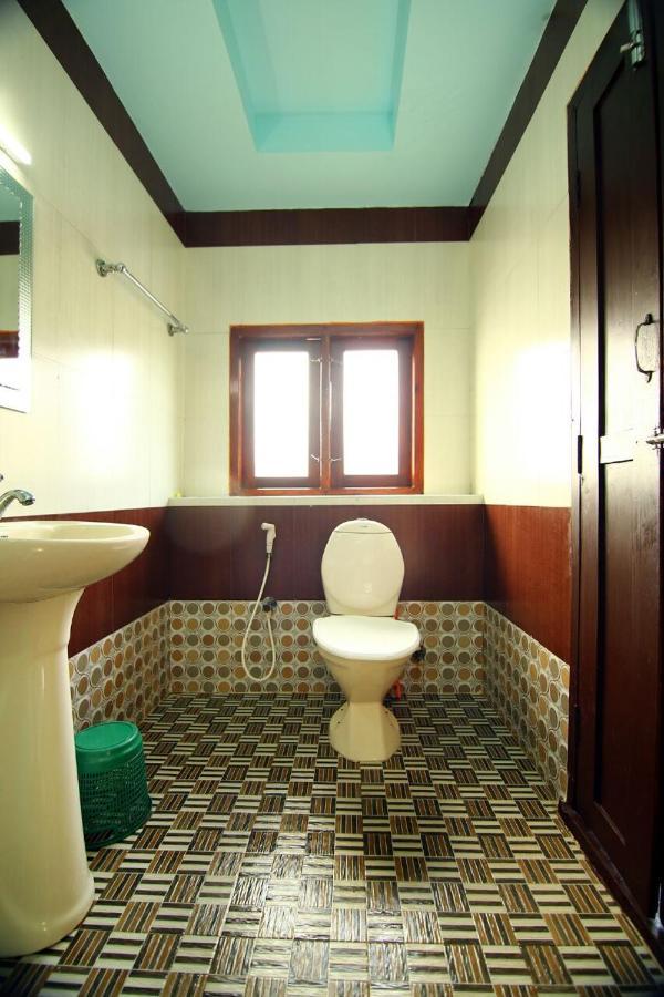 马拉利库兰 Marari Houseboat酒店 外观 照片