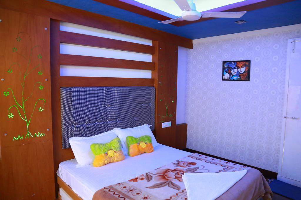 马拉利库兰 Marari Houseboat酒店 外观 照片