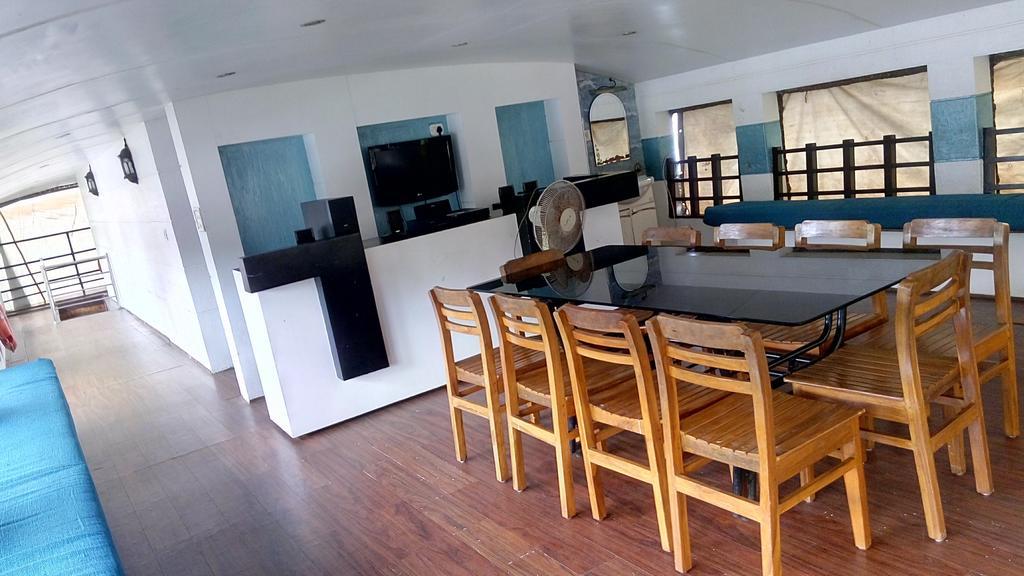 马拉利库兰 Marari Houseboat酒店 外观 照片